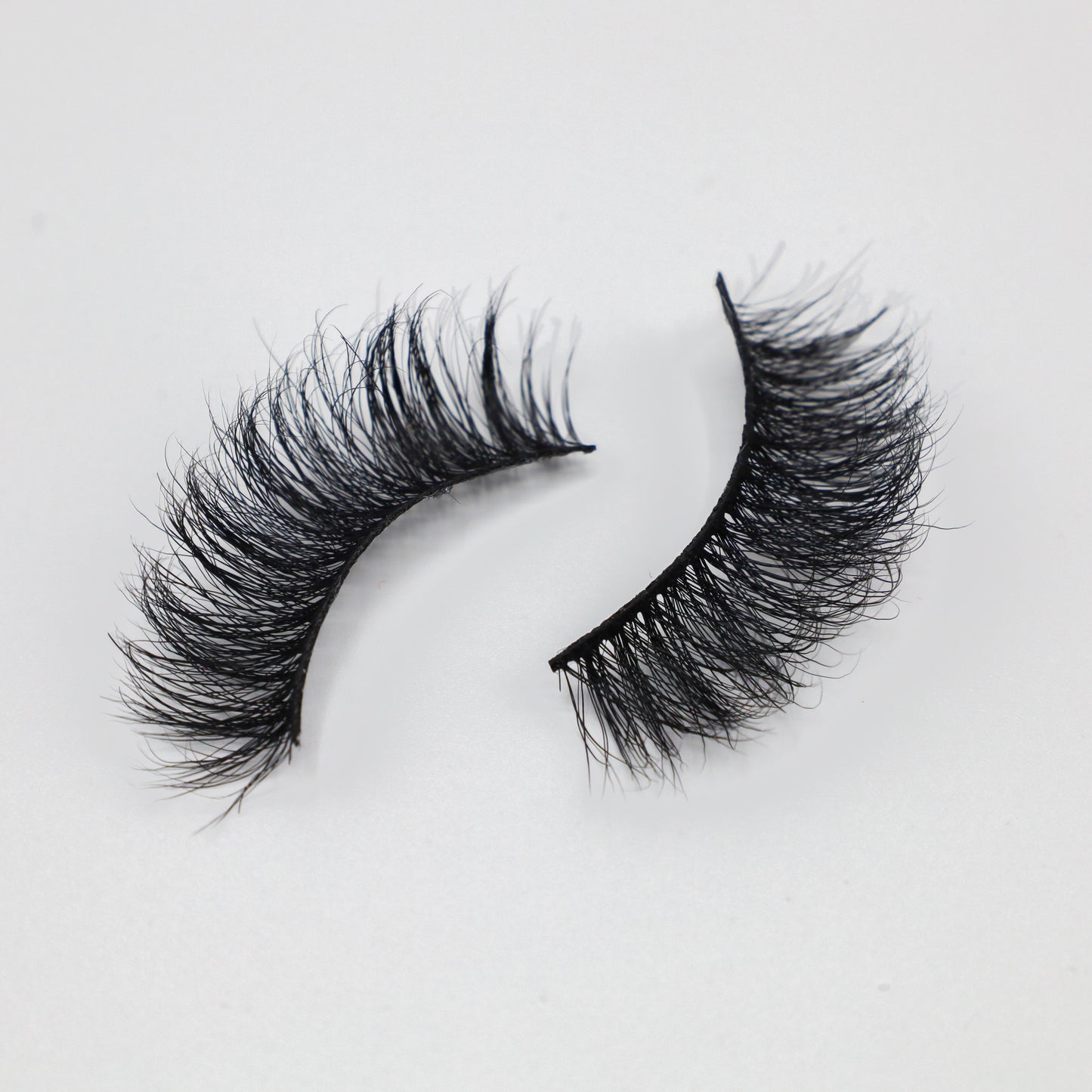 ♡ Strip Lashes ♡